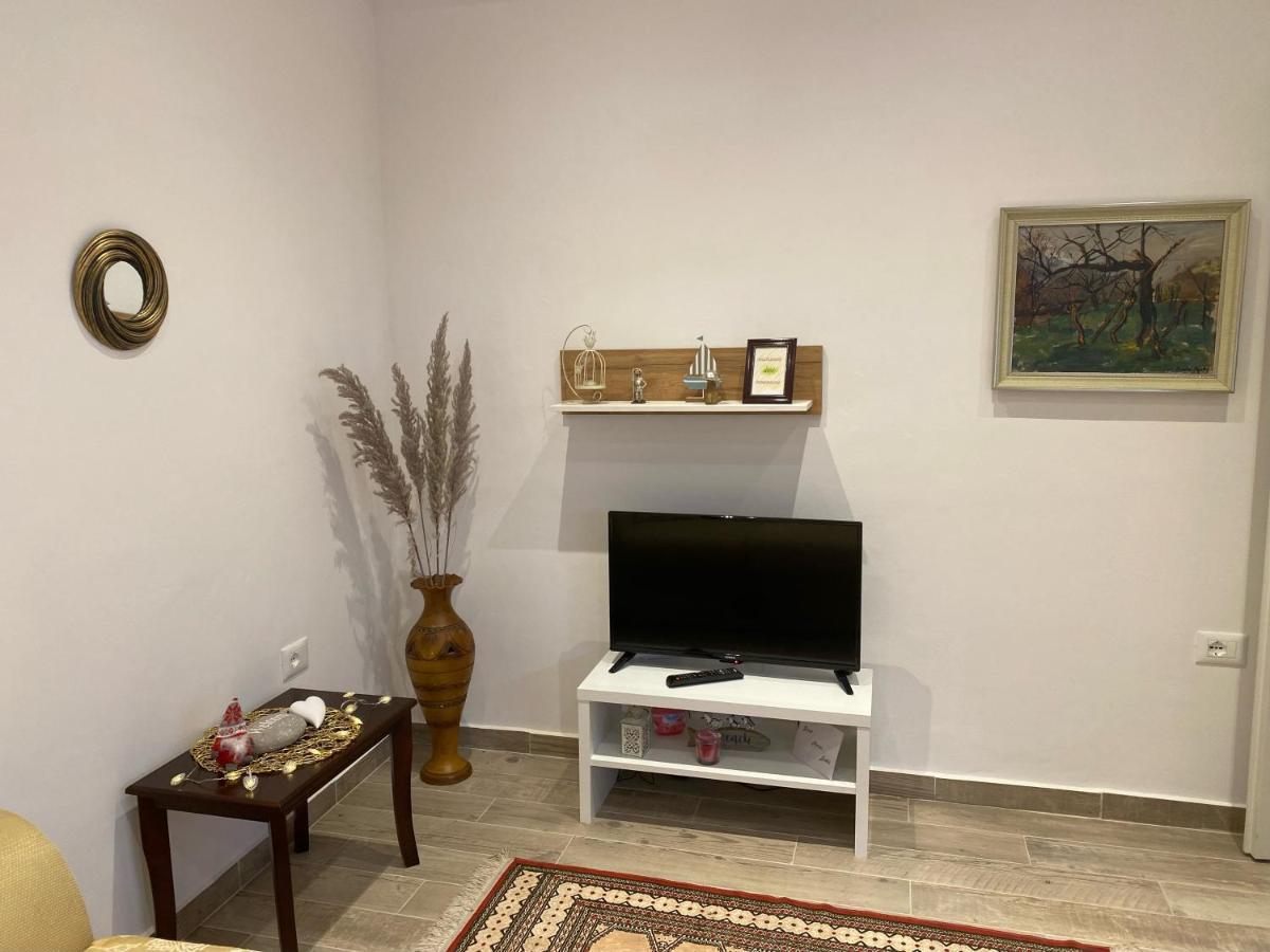 Guest House Endri Тирана Екстериор снимка