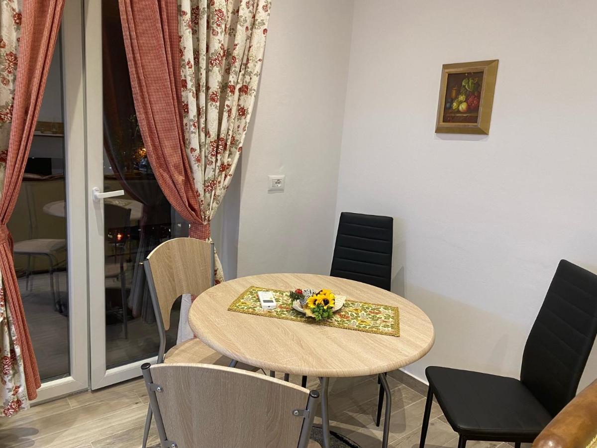 Guest House Endri Тирана Екстериор снимка