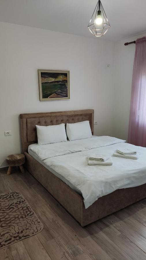 Guest House Endri Тирана Екстериор снимка